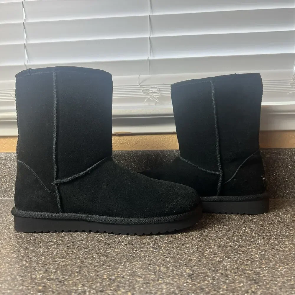 Koolaburra By Ugg Black Short Winter Boots Women's Size 9 Sherpa Lining Pull On
